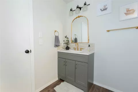 Bath - 524 3rd St, Crowder, OK 74430 photo 3 of 3