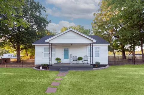524 3rd St, Crowder, OK 74430
