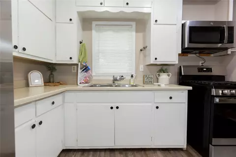Kitchen - 524 3rd St, Crowder, OK 74430 photo 1 of 1
