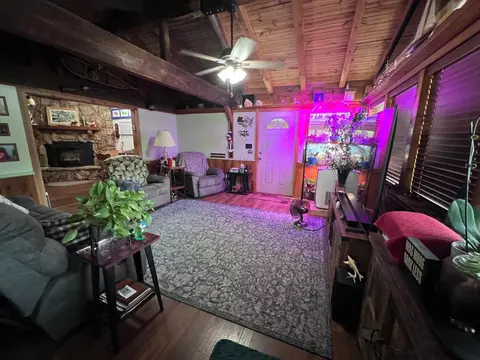 Living - 464 Lakeside Dr, Eucha, OK 74342 photo 3 of 5