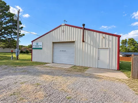 326 Hamilton Rd, Eufaula, OK 74432 photo 2