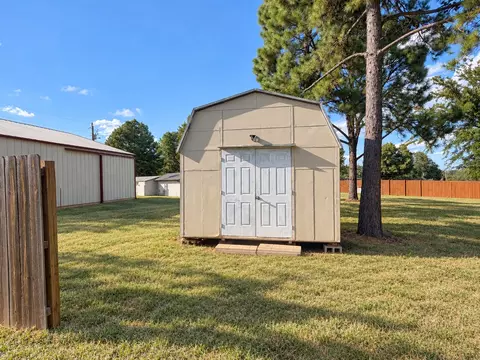 326 Hamilton Rd, Eufaula, OK 74432 photo 3