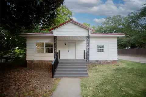 202 S Central St, Wilburton, OK 74578