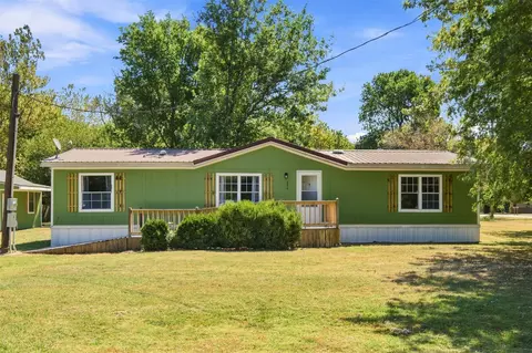 296 S Pine St, Big Cabin, OK 74332