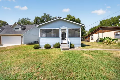 610 N 9th St, Collinsville, OK 74021