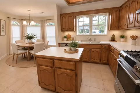 Kitchen - 3209 N 3rd Pl, Broken Arrow, OK 74012 photo 2 of 3