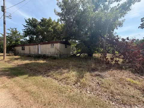 30 3rd St, Mead, OK 73449 photo 3