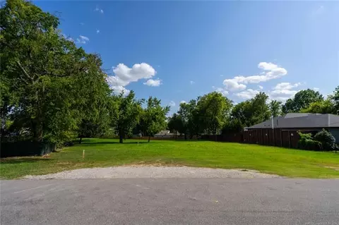 2602 E 16th St, Tulsa, OK 74104 photo 6