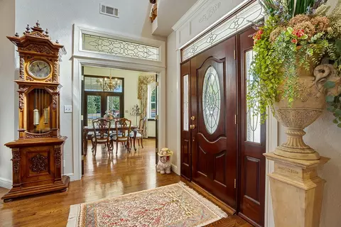 Entry Way - 1009 SE County Rd, Ada, OK 74820 photo 2 of 5