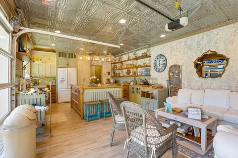 Kitchen - 1009 SE County Rd, Ada, OK 74820 photo 5 of 9
