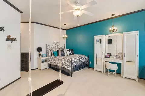 Bedroom - 1009 SE County Rd, Ada, OK 74820 photo 6 of 11