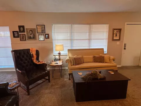 Living - 1009 SE County Rd, Ada, OK 74820 photo 4 of 5