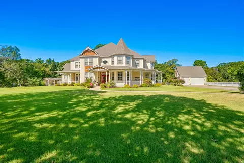 Exterior - 1009 SE County Rd, Ada, OK 74820 photo 6 of 28