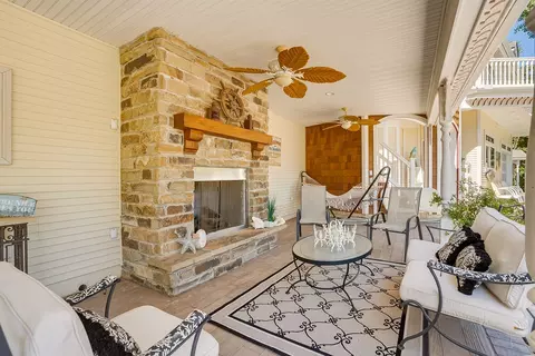 Exterior - 1009 SE County Rd, Ada, OK 74820 photo 19 of 28