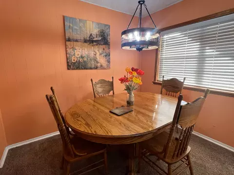 Dining - 1009 SE County Rd, Ada, OK 74820 photo 3 of 3