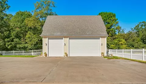 Exterior - 1009 SE County Rd, Ada, OK 74820 photo 9 of 28