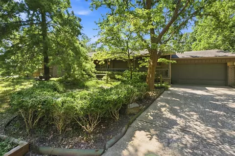 Exterior - 3844 E 54th St S, Tulsa, OK 74135 photo 4 of 11