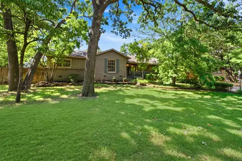 Exterior - 3844 E 54th St S, Tulsa, OK 74135 photo 3 of 11