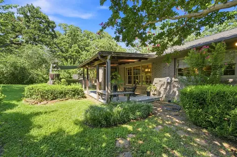 Exterior - 3844 E 54th St S, Tulsa, OK 74135 photo 10 of 11
