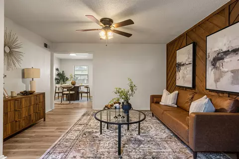 Living - 1432 E 38th Street 1432c, Tulsa, OK 74105 photo 2 of 6