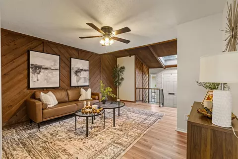 Living - 1432 E 38th Street 1432c, Tulsa, OK 74105 photo 4 of 6