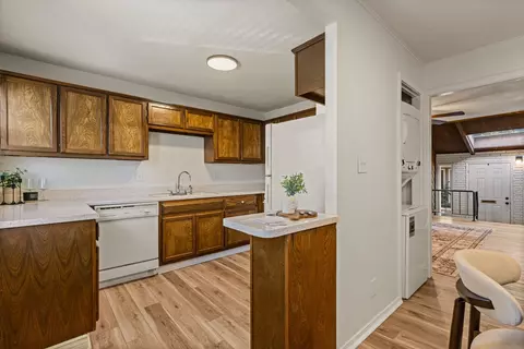 Kitchen - 1432 E 38th Street 1432c, Tulsa, OK 74105 photo 1 of 6