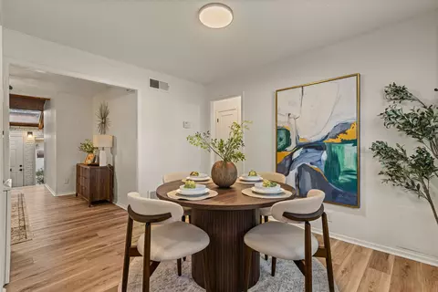 Dining - 1432 E 38th Street 1432c, Tulsa, OK 74105 photo 2 of 5