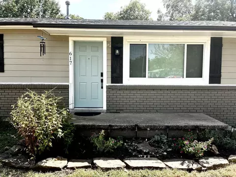 Exterior - 617 E Fort Worth Pl, Broken Arrow, OK 74012 photo 3 of 13