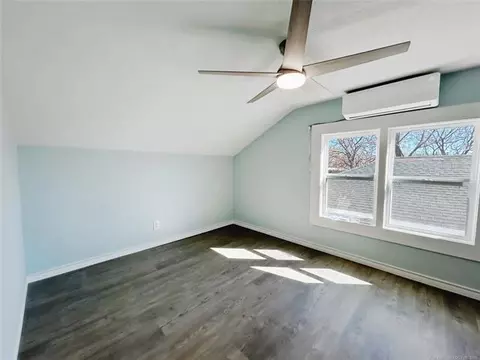 Bedroom - 907 E 3rd St, Okmulgee, OK 74447 photo 4 of 7
