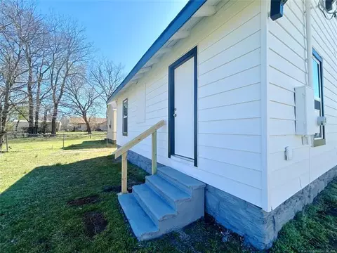Other - 907 E 3rd St, Okmulgee, OK 74447 photo 4 of 6