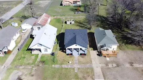 View/Area - 907 E 3rd St, Okmulgee, OK 74447 photo 5 of 5