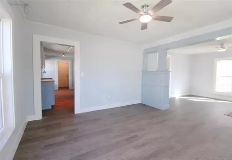 Living - 907 E 3rd St, Okmulgee, OK 74447 photo 3 of 3