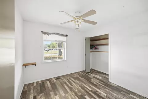 Bedroom - 1509 Lahoma, Pryor, OK 74361 photo 1 of 3