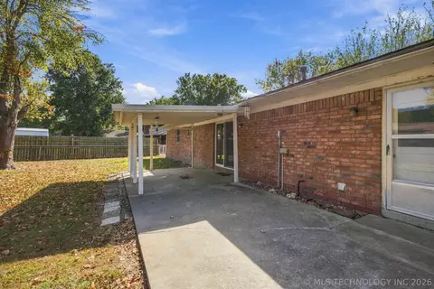 Exterior - 1509 Lahoma, Pryor, OK 74361 photo 2 of 5
