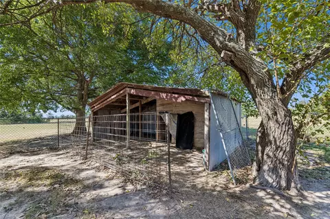 Exterior - 20220 E 700 Rd, Wagoner, OK 74467 photo 8 of 9