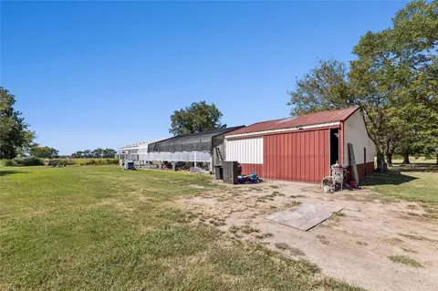 Exterior - 20220 E 700 Rd, Wagoner, OK 74467 photo 2 of 9