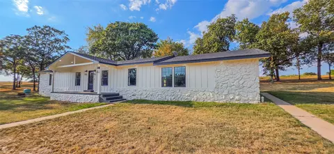 Exterior - 422311 E 1142 Rd, Eufaula, OK 74432 photo 12 of 27