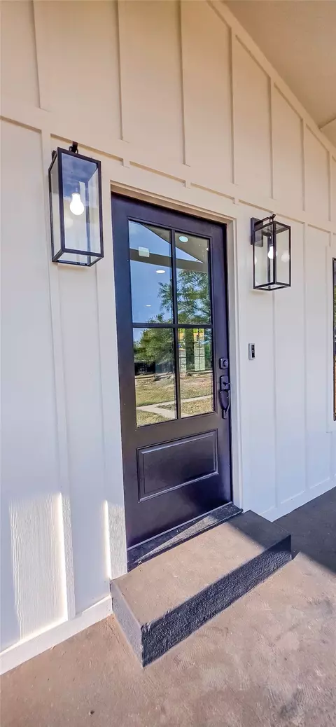 Exterior - 422311 E 1142 Rd, Eufaula, OK 74432 photo 5 of 18