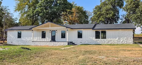 Exterior - 422311 E 1142 Rd, Eufaula, OK 74432 photo 2 of 27
