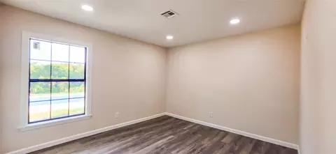 Bedroom - 422311 E 1142 Rd, Eufaula, OK 74432 photo 1 of 6