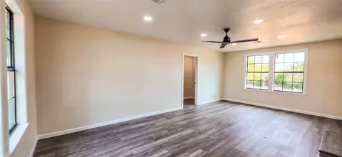 Living - 422311 E 1142 Rd, Eufaula, OK 74432 photo 9 of 9