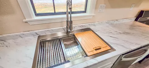 Kitchen - 422311 E 1142 Rd, Eufaula, OK 74432 photo 6 of 6