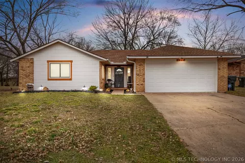 1904 Deer Run, Muskogee, OK 74403