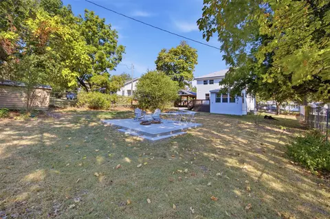 Exterior - 206 Broadway Ave, Eufaula, OK 74432 photo 9 of 9