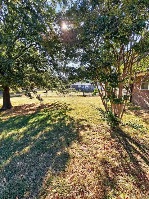 Exterior - 24304 E 111th St S, Broken Arrow, OK 74014 photo 7 of 11