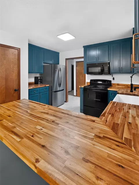 Kitchen - 24304 E 111th St S, Broken Arrow, OK 74014 photo 3 of 4