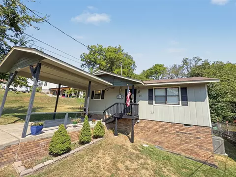 317 E South St, Tahlequah, OK 74464