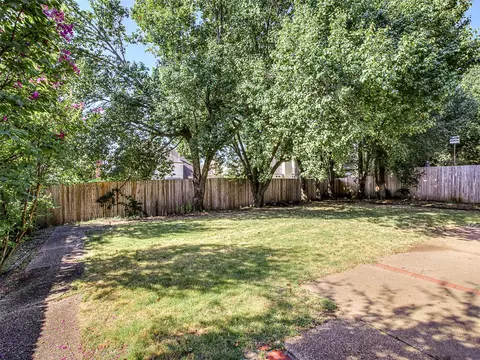 Exterior - 6536 E 85th St, Tulsa, OK 74133 photo 9 of 16