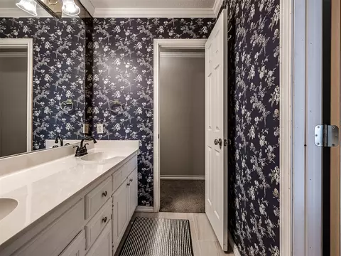 Bath - 6536 E 85th St, Tulsa, OK 74133 photo 13 of 13