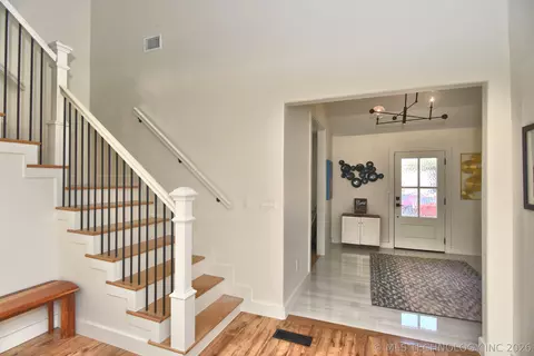 Entry Way - 9022 E 60th St, Tulsa, OK 74145 photo 2 of 3